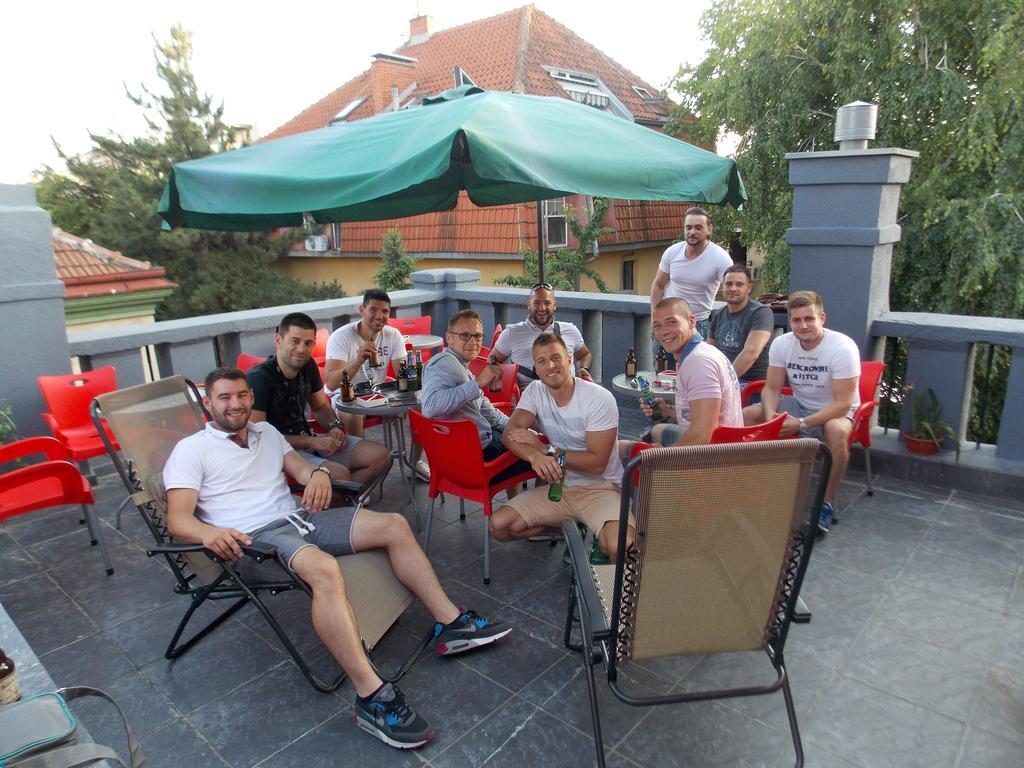 Guest House Miss Depolo Belgrad Exteriör bild
