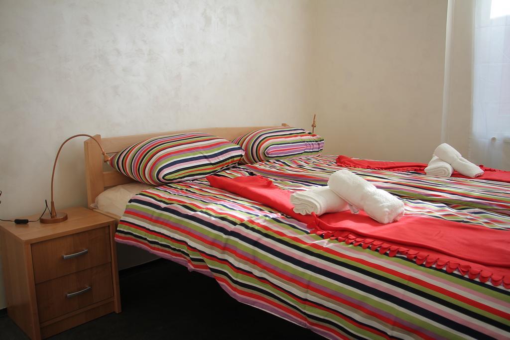 Guest House Miss Depolo Belgrad Rum bild
